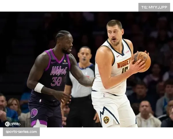 森林狼主帅芬奇透露，对阵掘金将试验“约基奇法则”——大量使用区域联防限制其策应